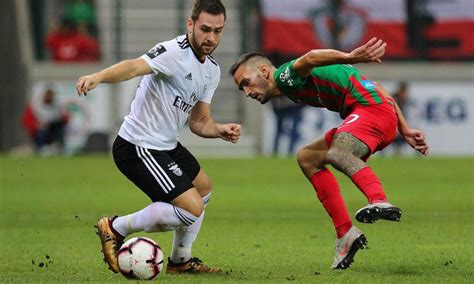Jornal desportivo único, nativo digital, que vive diariamente todas as emoções do desporto, em particular do futebol nacional e internacional. OFICIAL: Benfica rescinde com Zivkovic | MAISFUTEBOL