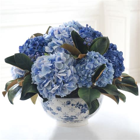 TRUE BLUE HYDRANGEA CENTERPIECE | Blue hydrangea centerpieces, Hydrangea centerpiece, Blue hydrangea