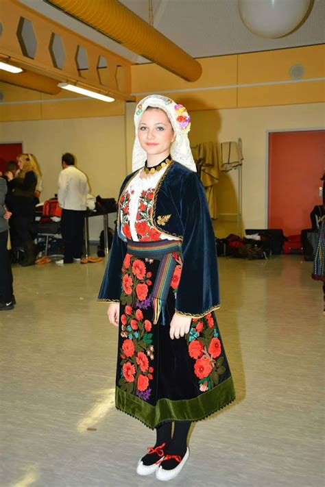 Serbian Folk Costumessrpska Narodna Nosnja Page 11