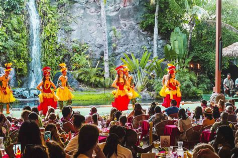 The Polynesian Cultural Center and Mormonism in Hawaii