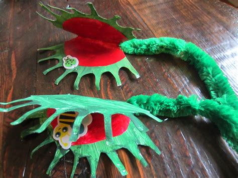 paper plate venus flytrap fun family crafts