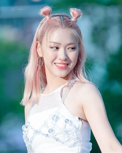 Itzy Shin Ryujin 신류진 On Instagram “ryujin In This Hairstyle 😩😭 Shes