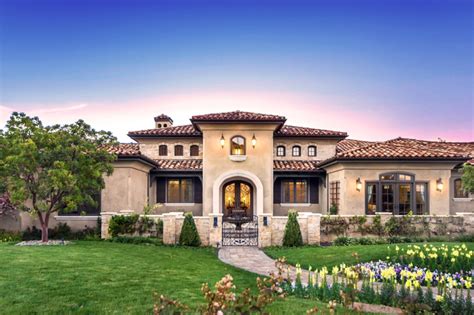 15 Sophisticated And Classy Mediterranean House Designs Tuscan