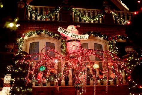 Where To See Brooklyn S Dyker Heights Christmas Lights