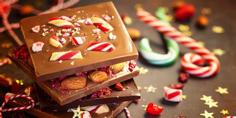 Our trusty christmas candy recipes guide turn homemade candies into a loving christmas tradition. 64 Easy Christmas Candy Recipes - Ideas for Homemade Christmas Candy