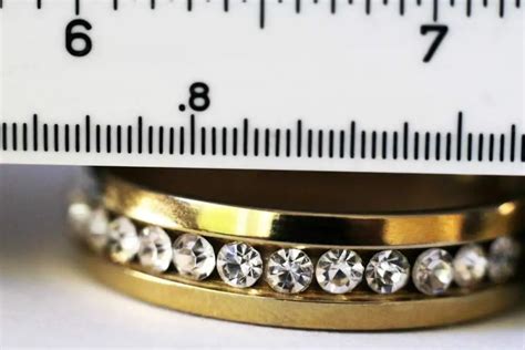 How To Measure Your Ring Size At Home How To Buy Vintage Jewelry
