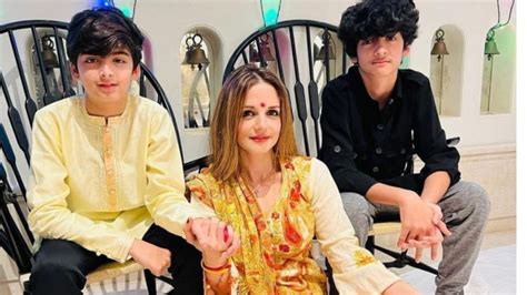Sussanne Khan Thanks Both Sons Hrehaan And Hridaan For Choosing Her Bf