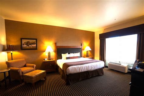 This restaurant also offers picnic box lunches and special menus for children. King Room - Best Western Bryce Canyon Grand