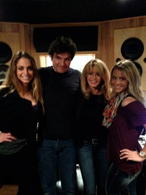 Pat Holt With Irlene Mandrell And Her Daughters Her Sister Is Barbara