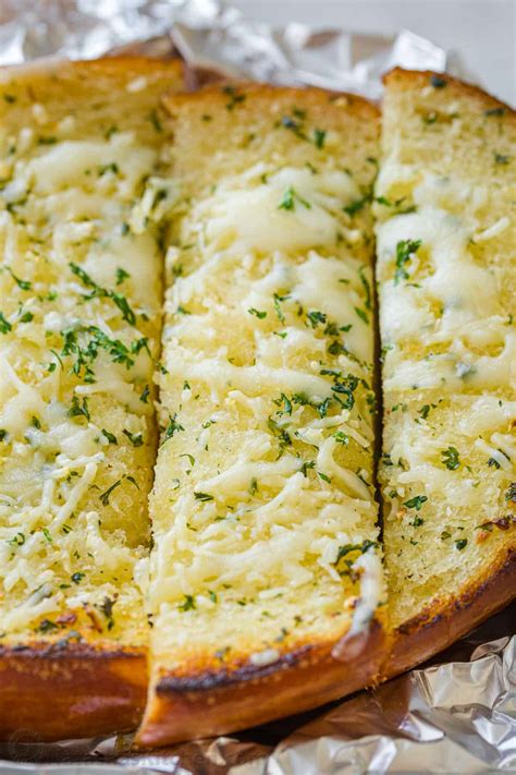 Easy Garlic Bread Recipe NatashasKitchen