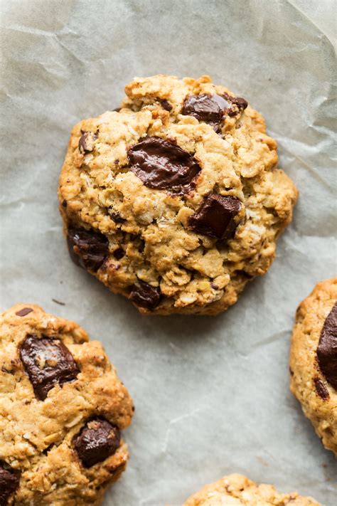 Vegan Oat Cookies With Chococolate And Peanut Butter Are Really Easy To