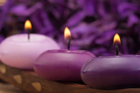 Purple Toned Candles Lojas