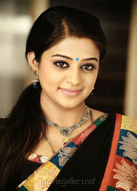 hot actresses priyamani hot spicy pics in kshetram movie