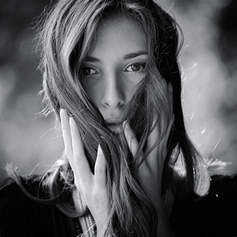 Bringing black and white pictures to life. best photos 2 share: Portraiture Photography By Famous ...