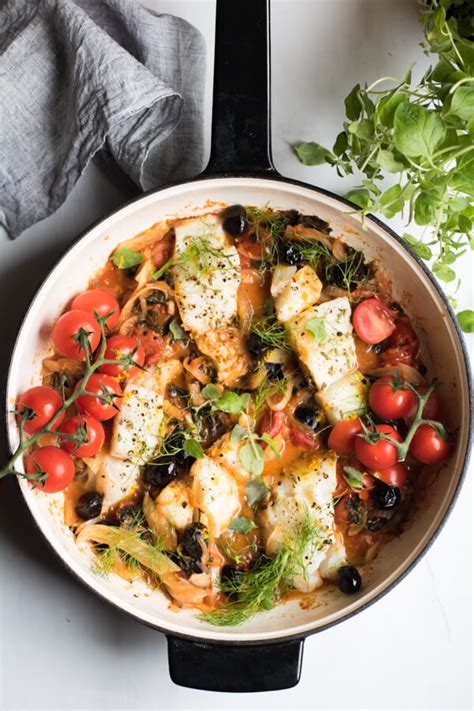 Easy One Pan Mediterranean Cod With Fennel Kale And Black Olives