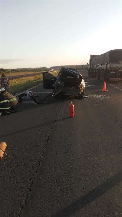 Un auto volcó en la Autovía Artigas al perder el control