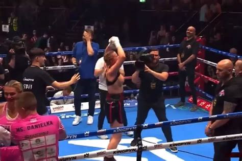 Boxing Boxer Defends Daniella Hemsley Over Breast Flashing With Great