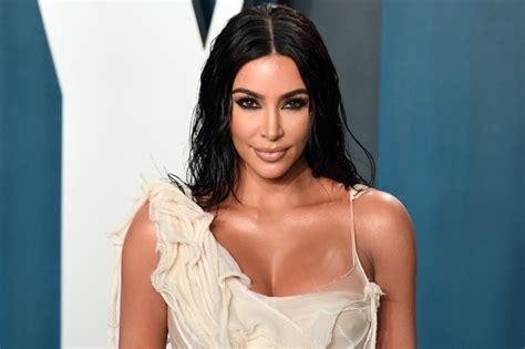 kim kardashian sued for scamming investors in cryptocurrency company via ads to her 250