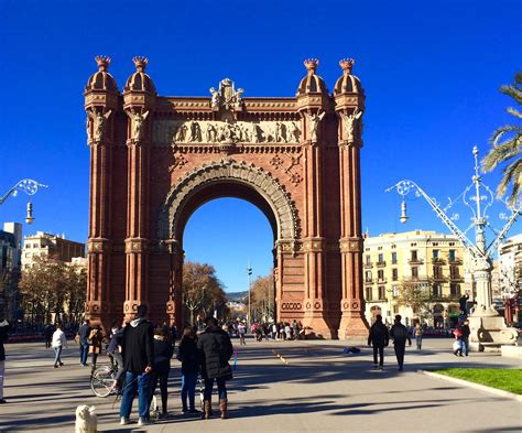 The Isa Journal5 Must See Landmarks In Barcelona