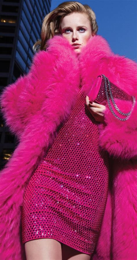 [ad campaign]rianne van rompaey for michael kors f w 22 campaign in 2023 pink fur coat hot
