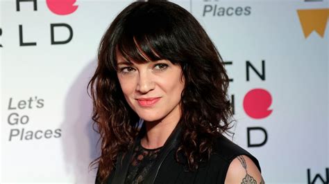asia argento denies sexual assault allegation says late chef anthony bourdain paid off accuser