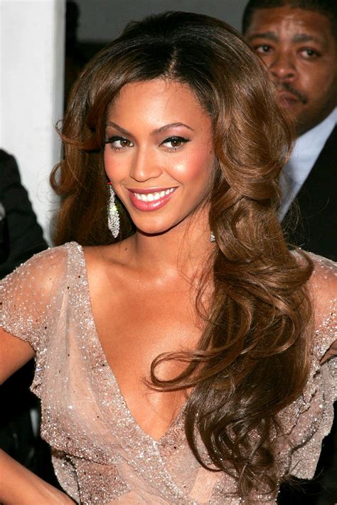 Beyonce During Dreamgirls Los Angeles Premiere Arrivals At Artofit