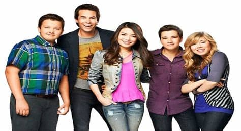 The nickelodeon sitcom icarly centers on carly shay, who creates her own web show with her best friends sam and freddie. iCarly Wiki | Fandom powered by Wikia