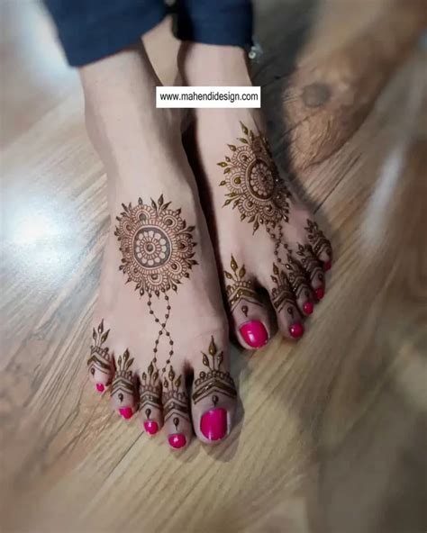 Stylish Foot Mehndi Design That You Can Make Easily 2023