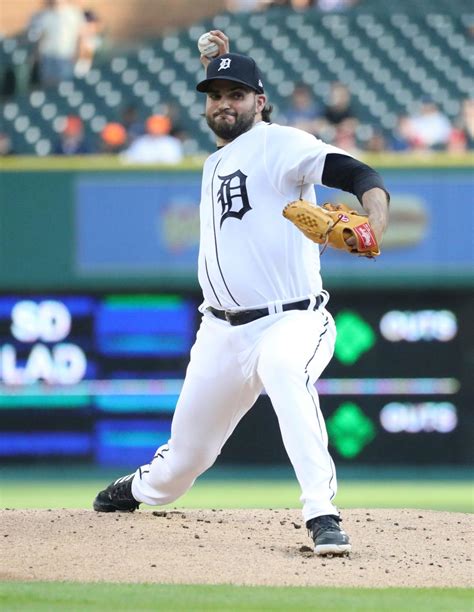 Detroit Tigers Pitchers Issue 13 Walks Blow Early Lead In 5 3 Loss To