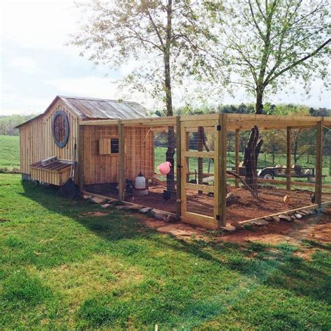 Building An Easy And Fast Chicken Coop Awesome Creative And Low