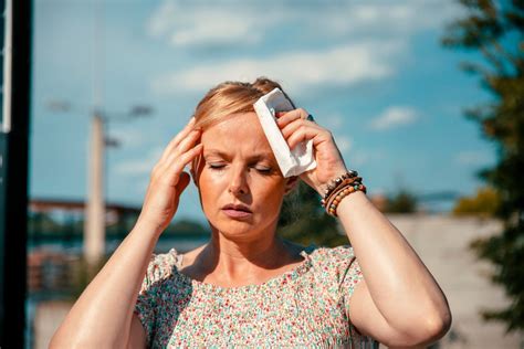 Heat Headaches Causes Symptoms Treatment And More Healthcare Associates Of Texas