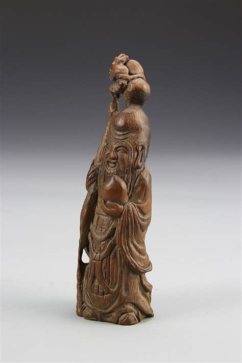 Chinese Old Bamboo Carving Of A 守兴 Shǒu Xìng Figure With Deer From