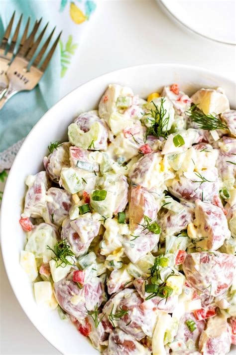 Spring potato salad with sour cream and dill is fresh and creamy with just the right crunch. Sour Cream Potato Salad - Home. Made. Interest.