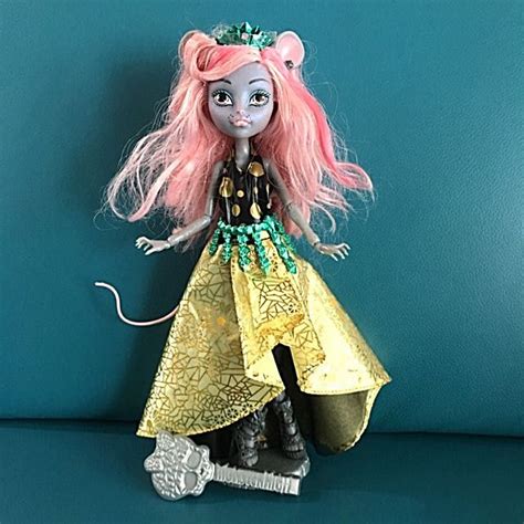 Pero el viaje no resulta para nada divertido ni aterrador porque nefera. Monster High Boo York Mouscedes King Doll on Carousell ...
