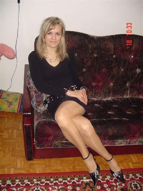 Candid Legs On Twitter Stunningly Sexy Blonde Wearing Pantyhose With Her Legs Crossed
