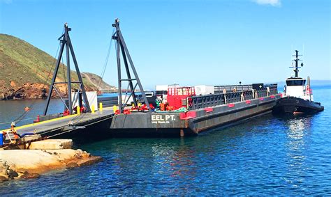Roll on roll off carriers can handle almost all types of vehicles from motorcycles, cars, 4×4's, motorhomes and expedition trucks. Roll on Roll off Barge Eel Pt. | Curtin Maritime Tug ...