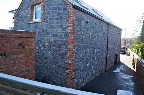 Stone has true color throughout and is practical, as it adds durability and protects from the elements. Blue / White Limestone - Coolestone Stone Importers ...