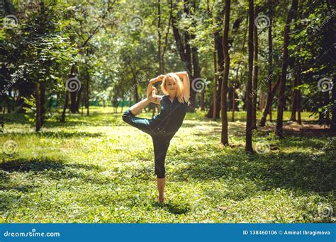 Natarajasana Yoga Asanas In Nature Yoga Poses Everyday Practicing