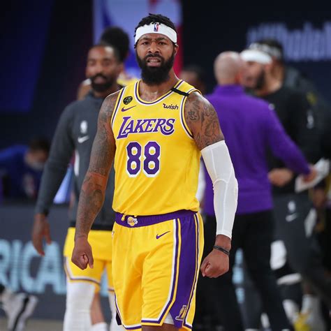 Lakers News Markieff Morris Staying With Purple And Gold La Sports