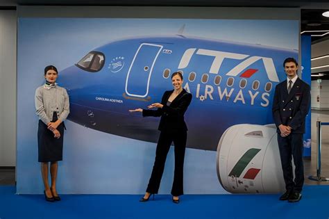 Ita Airways Presenta Lairbus A Neo E Inaugura La Nuova Hangar Lounge