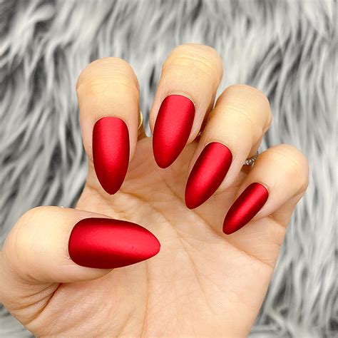 Press On Manicure Ideas For Flawless Valentines Day Nails — Spa And