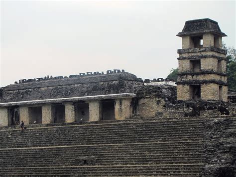 Lente De Escape Zona Arqueológica Palenque En Maya Bàak