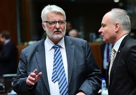Witold waszczykowski ukończył studia historyczne na uniwersytecie łódzkim. Poland's fury as Macron only talks to Germany about EU integration | World | News | Express.co.uk