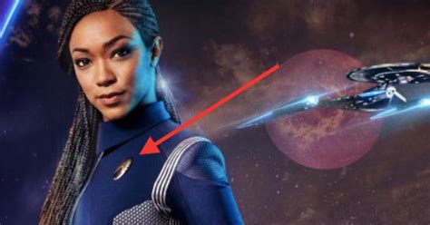 Star Trek Discovery Uniform Image Drops Hint About The 32nd Century