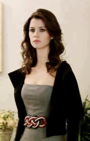 ♥ Beren Saat Beautiful Celebrities Beauty Girl Celebrities