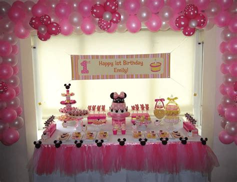 How To Decorate First Birthday Girl Party Minnie Mouse St Birthday