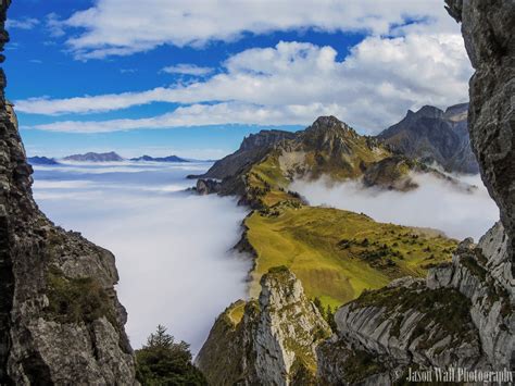 It is surrounded by the bernese alps and situated on the valley floor, between lake thun and lake brienz. Hiking in the Clouds Above Interlaken, Switzerland [4000 x ...