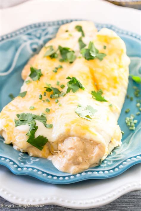 These cream cheese chicken enchiladas are seriously the best, most creamy chicken enchiladas ever. Easy Creamy Chicken Enchiladas Recipe