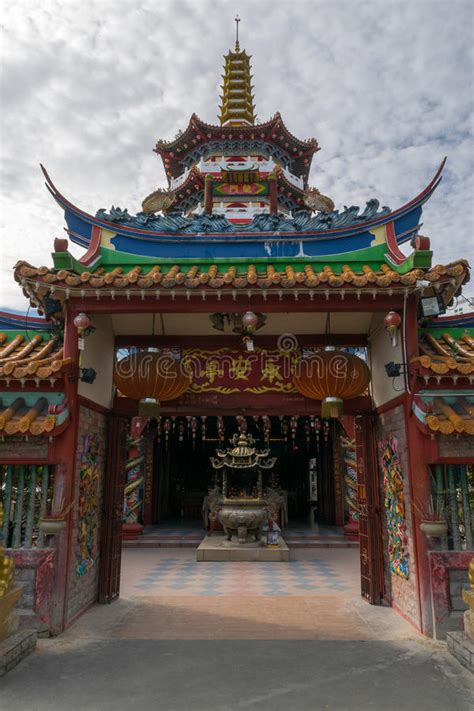 The focal point for the entire chinese community in kuching, and the oldest temple in the city, this temple serves as a major tourist attraction. Tua Pek Kong Temple The Beautiful Chinese Temple Editorial ...