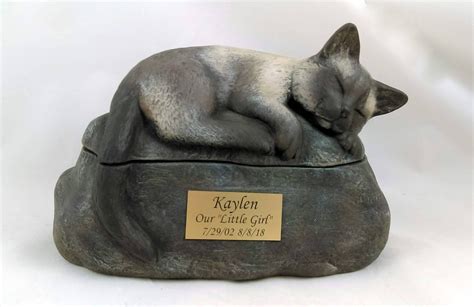 Ceramic Engraved Painted Siamese Cat Cremation Urn With Plastic Name